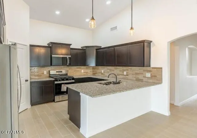 5th image of 916 Gulf Streams Ave, El Paso, TX 79932 | MLS# 949151