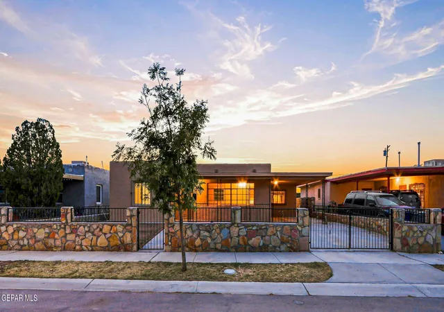 Photo 1 of Sale Pending at 637 Alicia Dr, El Paso, TX 79905 | MLS# 949197 | Listing updated on 2026-09-01