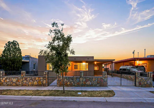 Photo 2 of Sale Pending at 637 Alicia Dr, El Paso, TX 79905 | MLS# 949197 | Listing updated on 2026-09-01