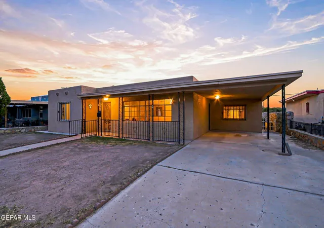 Photo 3 of Sale Pending at 637 Alicia Dr, El Paso, TX 79905 | MLS# 949197 | Listing updated on 2026-09-01