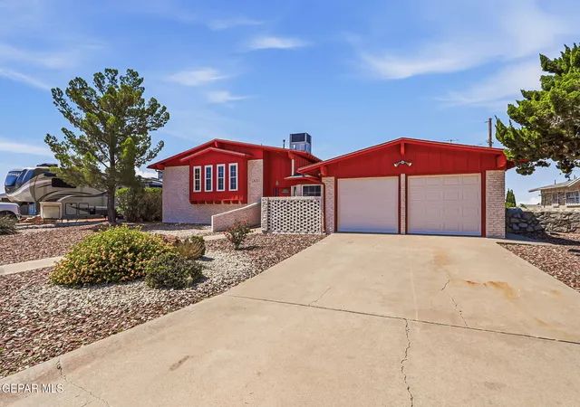Photo 3 of Single family home for sale at 5821 Vista Corona Ct, El Paso, TX 79912 | MLS# 949165 | Listing updated on 2026-09-20