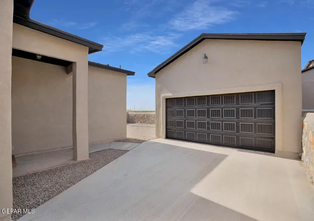 Photo 3 of Single family home for sale at 14301 Chris Zingo Ln, El Paso, TX 79928 | MLS# 949215 | Listing updated on 2026-09-17