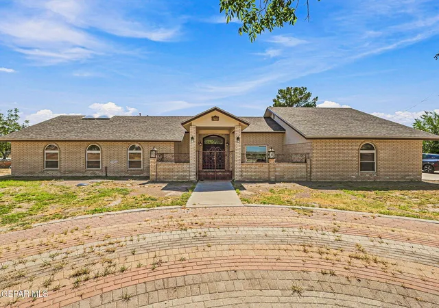 2nd image of 6710 Westside Dr, El Paso, TX 79932 | MLS# 949305