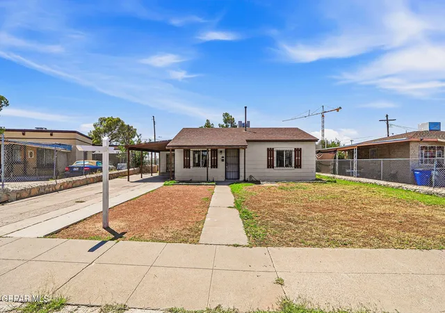Photo 1 of Sale Pending at 512 Sierra St, El Paso, TX 79903 | MLS# 949437 | Listing updated on 2026-08-30