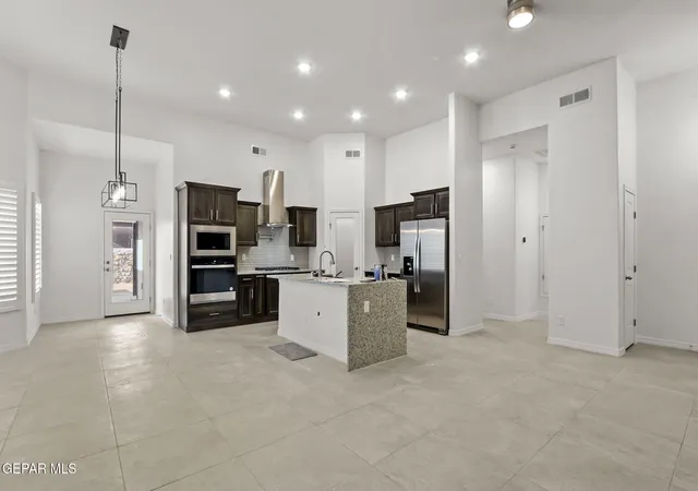 Photo 3 of Single family home for sale at 225 Bonnie Trl St, Sunland Park, NM 88063 | MLS# 949289 | Listing updated on 2026-09-03