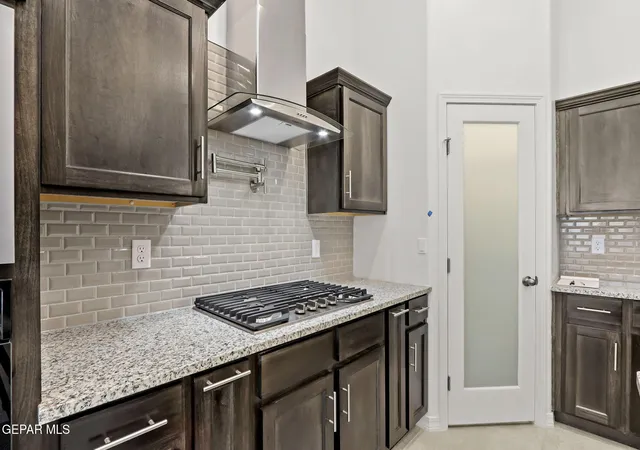 2nd image of 112 Daniel Lynn, Sunland Park, NM 88063 | MLS# 949306
