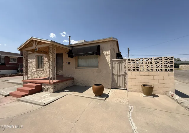 Photo 3 of Single family home for sale at 3731 Jefferson Ave, El Paso, TX 79930 | MLS# 949319 | Listing updated on 2026-09-04