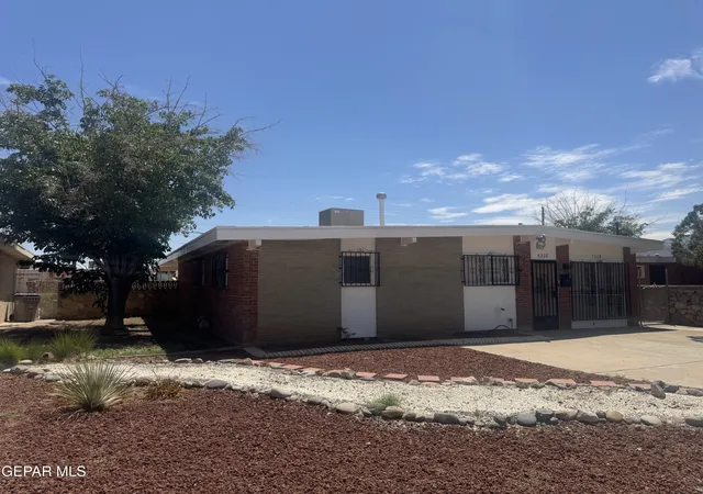 3rd image of 5228 Blue Ridge Dr, El Paso, TX 79904 | MLS# 949377