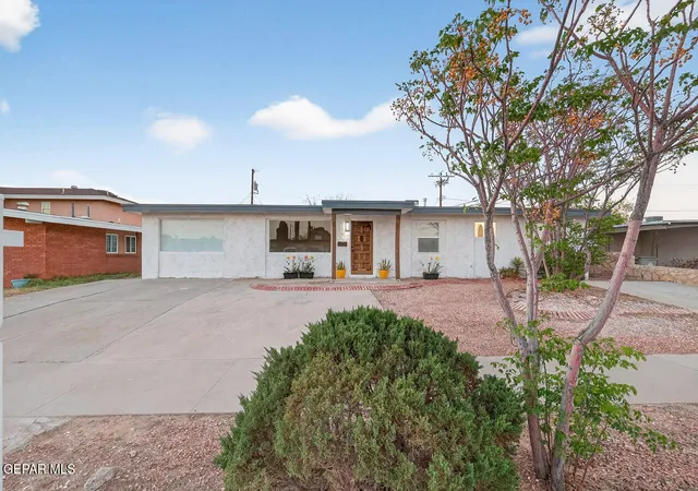 Photo 1 of Single family home for sale at 10105 Saigon Dr, El Paso, TX 79925 | MLS# 949320 | Listing updated on 2026-09-06