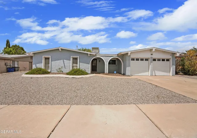Photo 2 of Sale Pending at 6705 Los Altos Dr, El Paso, TX 79912 | MLS# 949466 | Listing updated on 2026-08-23
