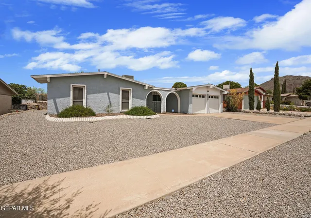 Photo 3 of Sale Pending at 6705 Los Altos Dr, El Paso, TX 79912 | MLS# 949466 | Listing updated on 2026-08-23