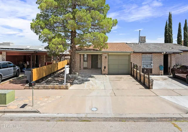 2nd image of 6011 Morning Glory Cir, El Paso, TX 79924 | MLS# 949499