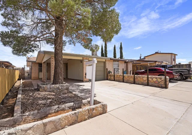 3rd image of 6011 Morning Glory Cir, El Paso, TX 79924 | MLS# 949499