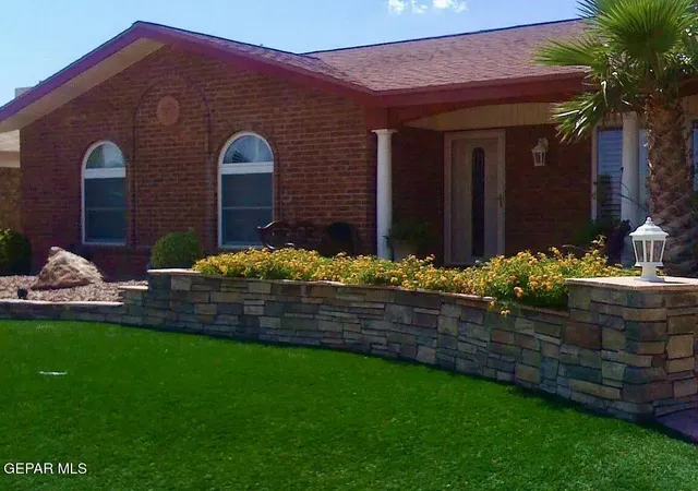 Photo 3 of Sale Pending at 3264 Vogue Dr, El Paso, TX 79935 | MLS# 949369 | Listing updated on 2026-08-25