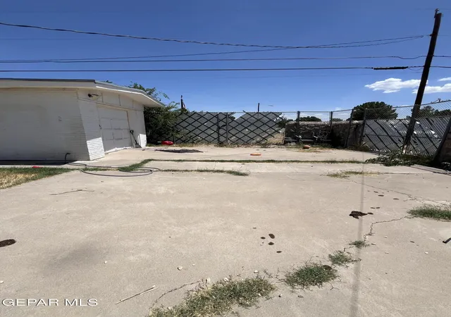 3rd image of 348 Bird Ave, El Paso, TX 79922 | MLS# 949409