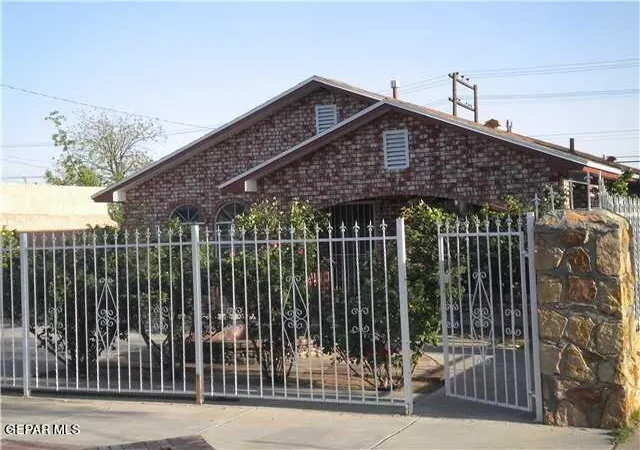 2nd image of 3026 Douglas A & B Ave, El Paso, TX 79903 | MLS# 949687