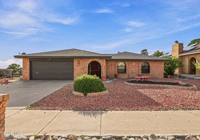 Photo 1 of Sale Pending at 801 Bella Cumbre Dr, El Paso, TX 79912 | MLS# 949432 | Listing updated on 2026-09-01