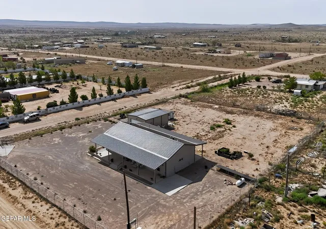 Photo 4 of Single family home for sale at 19212 France Silva Ave, El Paso, TX 79938 | MLS# 949434 | Listing updated on 2026-10-13