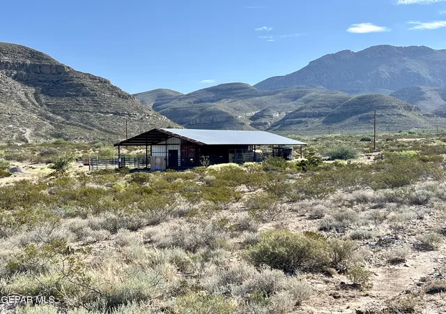 Photo 3 of Sale Pending at 7190 Buffalo Rd, El Paso, TX 79938 | MLS# 949446 | Listing updated on 2026-09-25