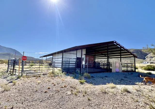 Photo 3 of Sale Pending at 7190 Buffalo Rd, El Paso, TX 79938 | MLS# 949446 | Listing updated on 2026-09-25