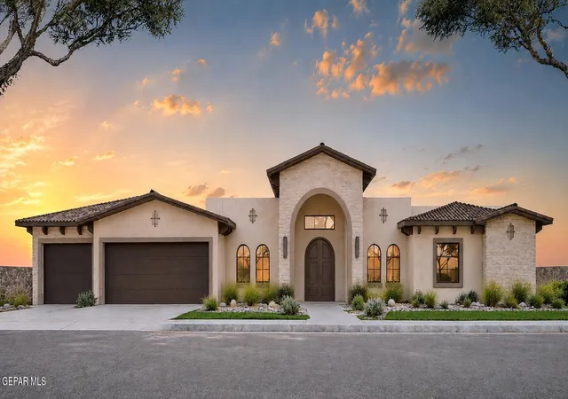 Photo 1 of Single family home for sale at 425 Vista Del Rio Ave, El Paso, TX 79932 | MLS# 949449 | Listing updated on 2026-08-15