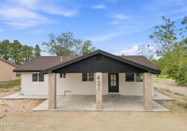 Photo 2 of Sale Pending at 421 Santa Martina Dr, Socorro, TX 79927 | MLS# 949464 | Listing updated on 2026-08-24