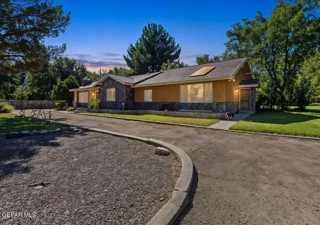 4th image of 810 Fairway Cir, El Paso, TX 79922 | MLS# 949548