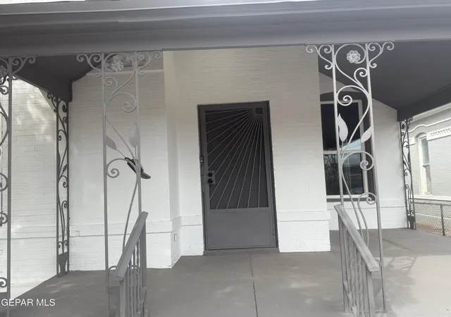 Photo 3 of Single family home for sale at 1102 N Florence St, El Paso, TX 79902 | MLS# 949486 | Listing updated on 2026-10-05