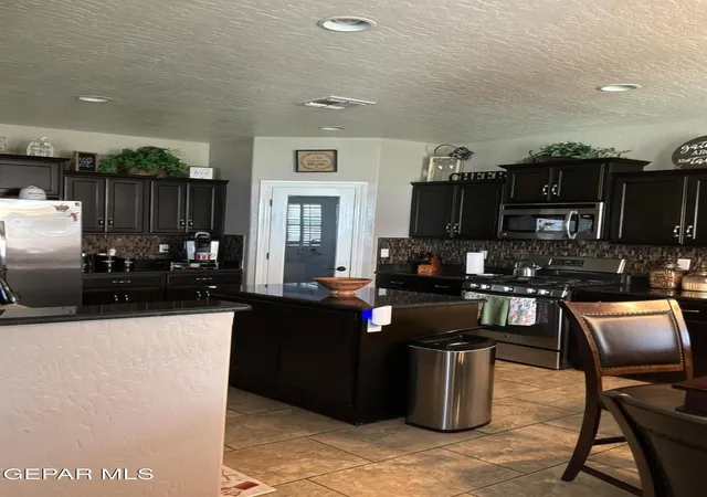 4th image of 728 Carbine Dr, Horizon City, TX 79928 | MLS# 949559