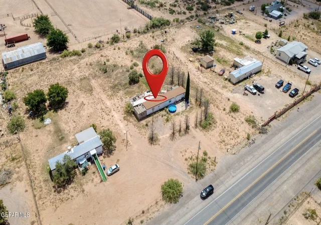 Photo 3 of Sale Pending at 121 E Lisa Dr, Chaparral, NM 88081 | MLS# 949646 | Listing updated on 2026-09-30