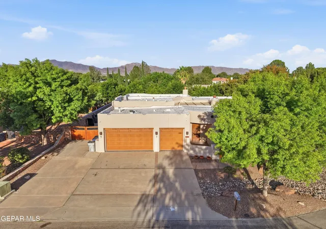 Photo 3 of Single family home for sale at 5328 Susan Jean Ct, El Paso, TX 79932 | MLS# 949770 | Listing updated on 2026-09-15