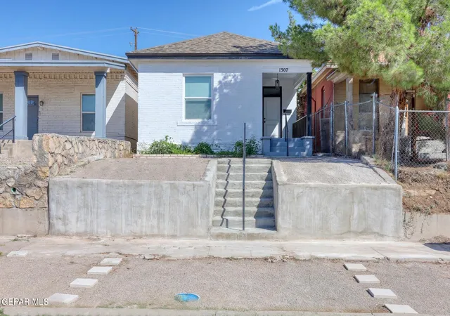 Photo 1 of Sale Pending at 1307 E California Ave, El Paso, TX 79902 | MLS# 949537 | Listing updated on 2026-09-08