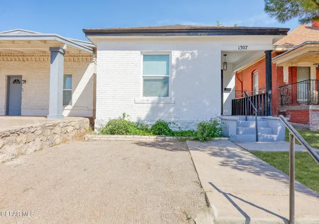 Photo 2 of Sale Pending at 1307 E California Ave, El Paso, TX 79902 | MLS# 949537 | Listing updated on 2026-09-08