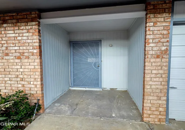 Photo 3 of Single family home for sale at 3012 Sea Breeze Dr, El Paso, TX 79936 | MLS# 949544 | Listing updated on 2026-08-29