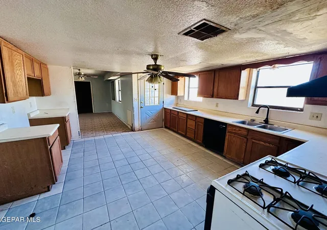 3rd image of 8206 Loma Vista Pl, El Paso, TX 79907 | MLS# 949543