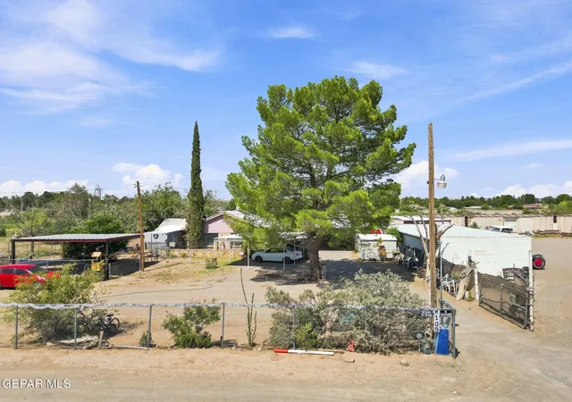 Photo 1 of Single family home for sale at 8109 Doniphan Dr, Vinton, TX 79821 | MLS# 949545 | Listing updated on 2026-08-18