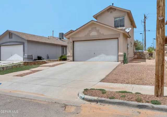 Photo 3 of Single family home for sale at 3405 Scarlet Point Dr, El Paso, TX 79938 | MLS# 949656 | Listing updated on 2026-10-05