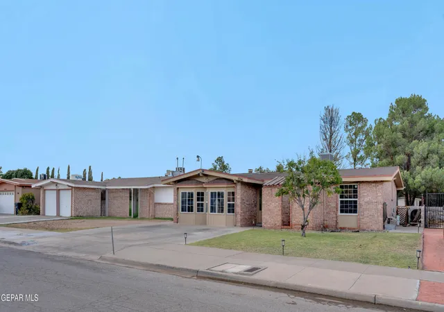 3rd image of 15341 Northport Ct, Horizon City, TX 79928 | MLS# 949643
