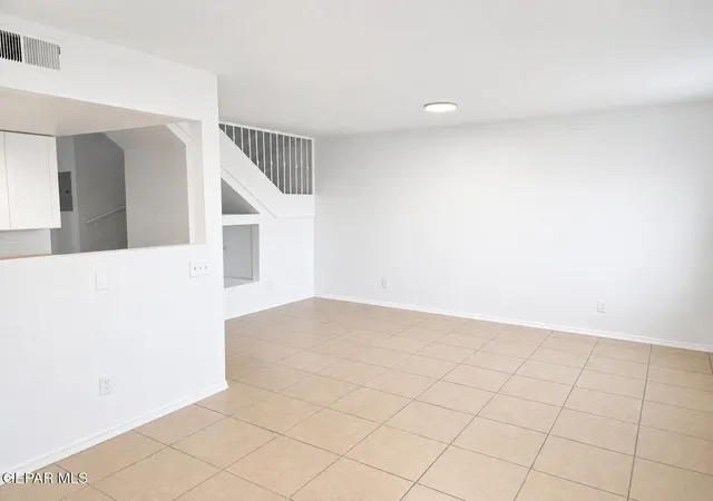 Photo 3 of Single family home for sale at 10270 Valle Del Sol Dr, El Paso, TX 79924 | MLS# 949569 | Listing updated on 2026-08-26