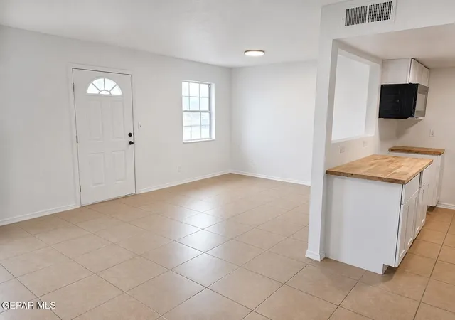 Photo 3 of Sale Pending at 10270 Valle Del Sol Dr, El Paso, TX 79924 | MLS# 949569 | Listing updated on 2026-09-21