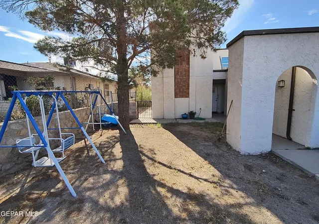 2nd image of 902 Destello Rd, El Paso, TX 79907 | MLS# 949620