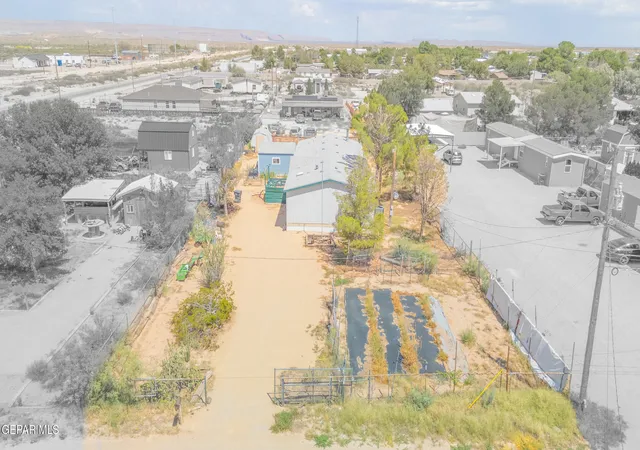 Photo 2 of Single family home for sale at 106 Ennis St, El Paso, TX 79928 | MLS# 949632 | Listing updated on 2026-09-10