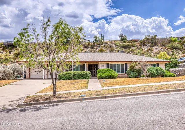 Photo 1 of Sale Pending at 3212 Old Spanish Trl, El Paso, TX 79904 | MLS# 949647 | Listing updated on 2026-09-11