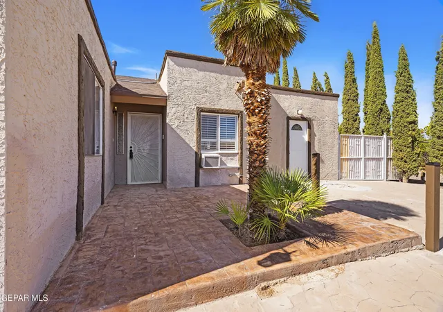 Photo 3 of Single family home for sale at 4721 Maureen Cir, El Paso, TX 79924 | MLS# 949655 | Listing updated on 2026-09-13