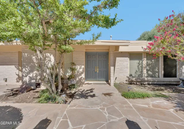 1st image of 913 Thunderbird Dr, El Paso, TX 79912 | MLS# 949757
