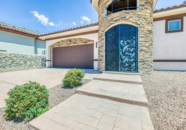 Photo 2 of Single family home for sale at 1400 Franklin Dell St, El Paso, TX 79912 | MLS# 949672 | Listing updated on 2026-08-24