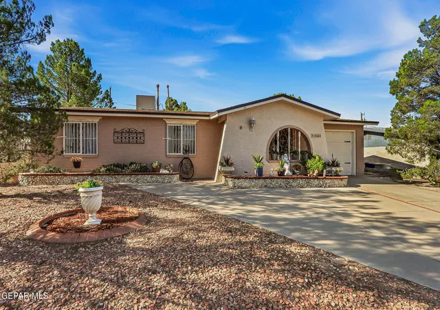 Photo 3 of Single family home for sale at 10444 Tomwood Ave, El Paso, TX 79925 | MLS# 949709 | Listing updated on 2026-09-03