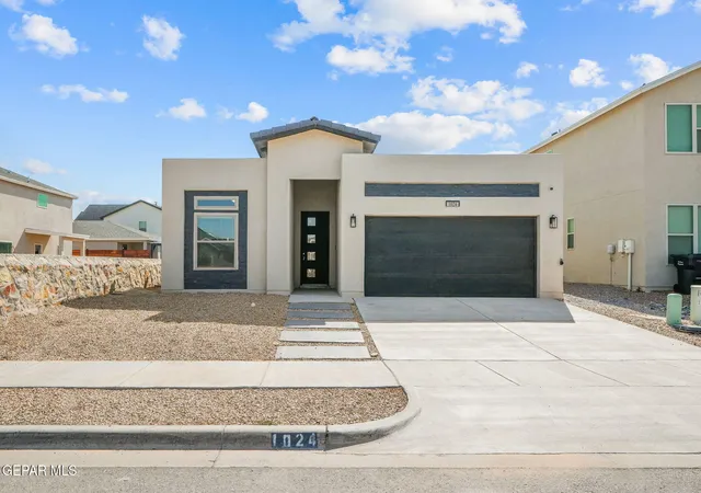 Single family home for sale at 1024 Summer Lake St, El Paso, TX 79928 | MLS# 950243