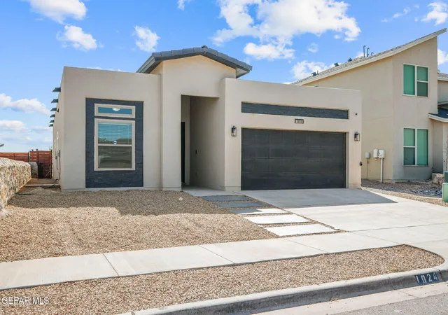 Photo 3 of Single family home for sale at 1024 Summer Lake St, El Paso, TX 79928 | MLS# 950243 | Listing updated on 2026-10-30