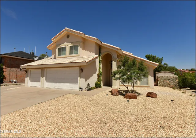Photo 3 of Single family home for sale at 6435 Loma De Cristo Dr, El Paso, TX 79912 | MLS# 949808 | Listing updated on 2026-09-08
